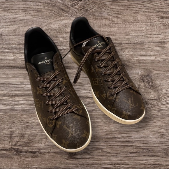 Like New Lou Vuitton Luximbog Sneakers - Picture 4 of 11